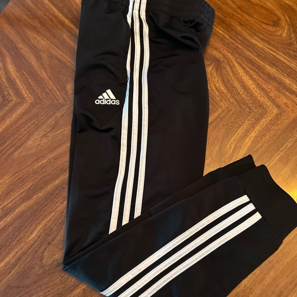 Boys Adidas Black and White Athletic  Jacket/ Pants Set - Picture 3 of 10